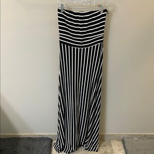 West Kei Black and White Maxi Skirt